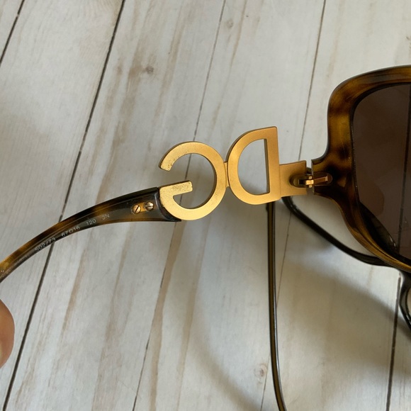 D&G Chunky BIG Wrap Around Sunglasses with Bling - Picture 9 of 10